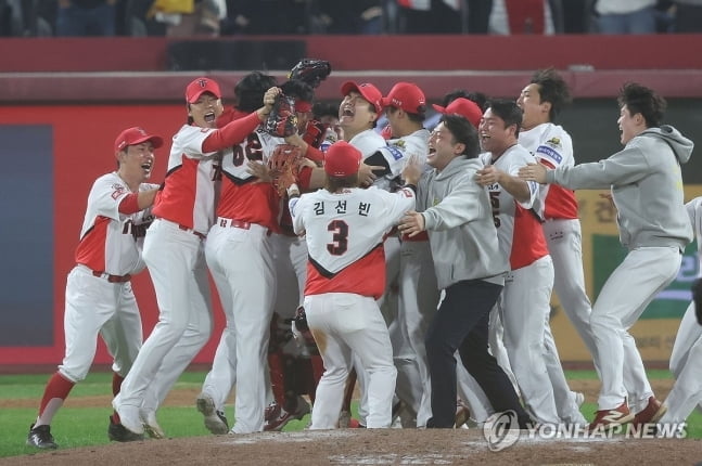 霍姆格伦21+16亚历山大23分，雷霆轻取公牛