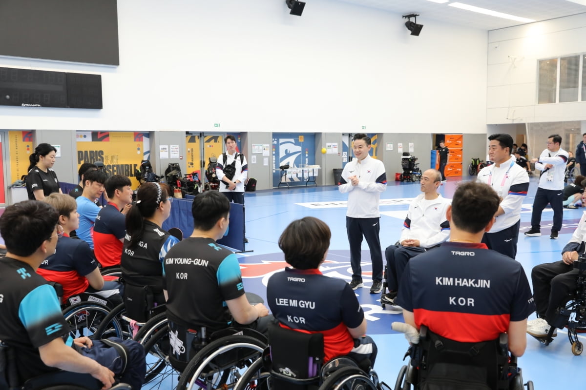 王牌战天空首发：普拉姆缺席 格雷、威尔逊PK里斯