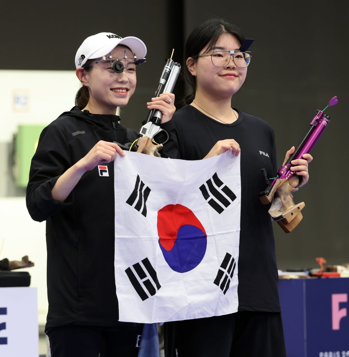 ⚽英超半场：瓦尔迪闪击破门，因斯头球中柱，莱斯特城1-0西汉姆联