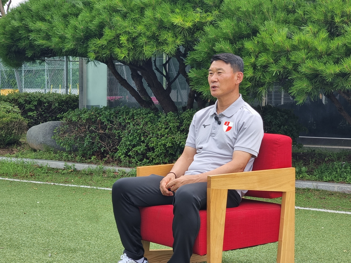 曼联CEO：即使战绩不佳我们仍相信滕哈格，会全力支持他