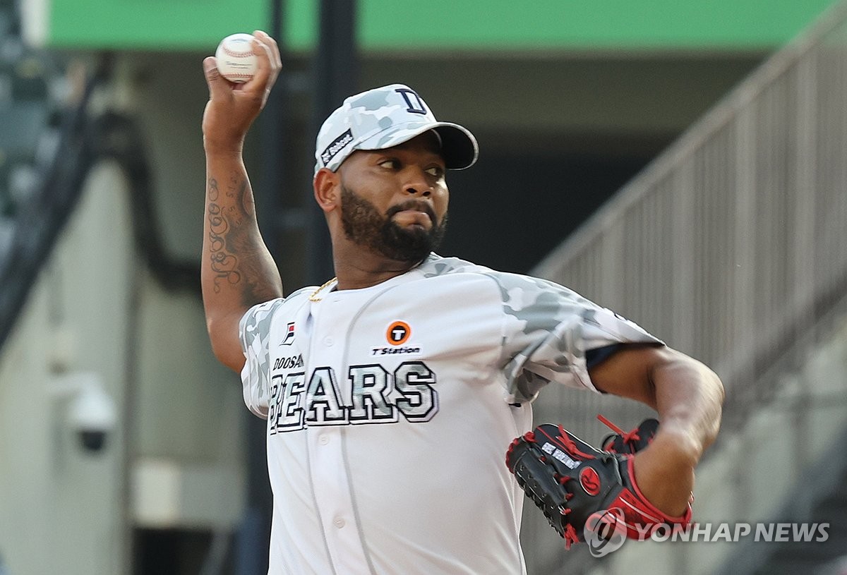 NBA季前赛半场：勇士9记三分 国王四人得分上双以58-55领先勇士