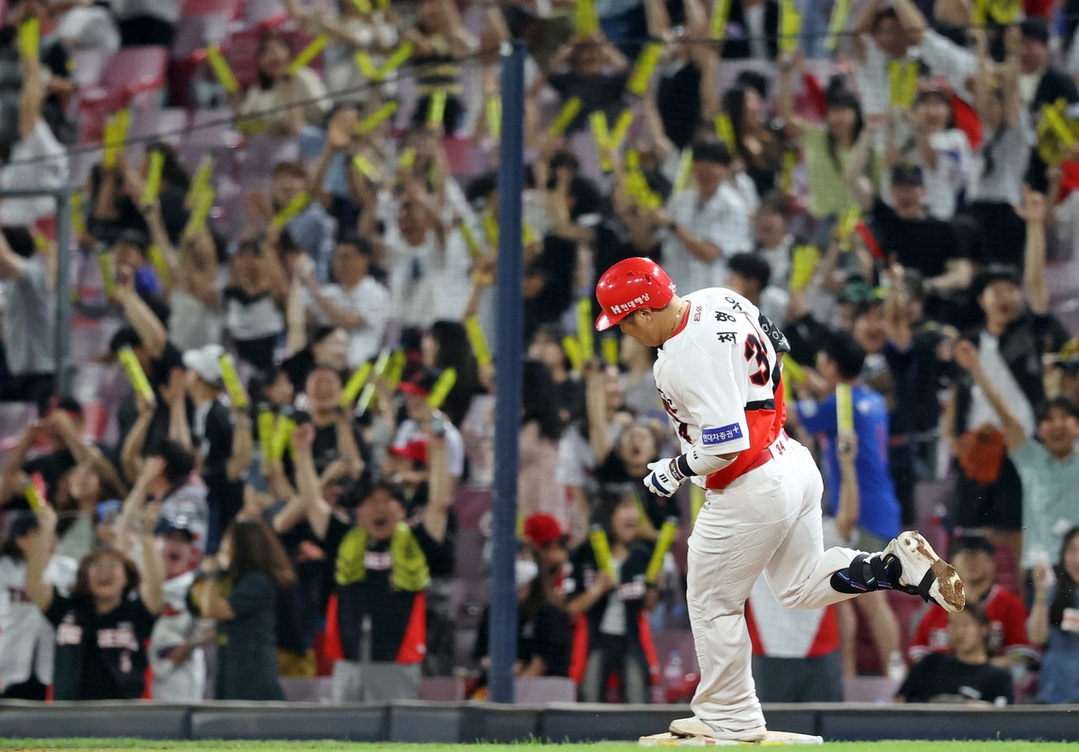 ⚽美职联半场：琼斯闪击 马坦锦上添花 哥伦布机员暂2-0新英格兰革命